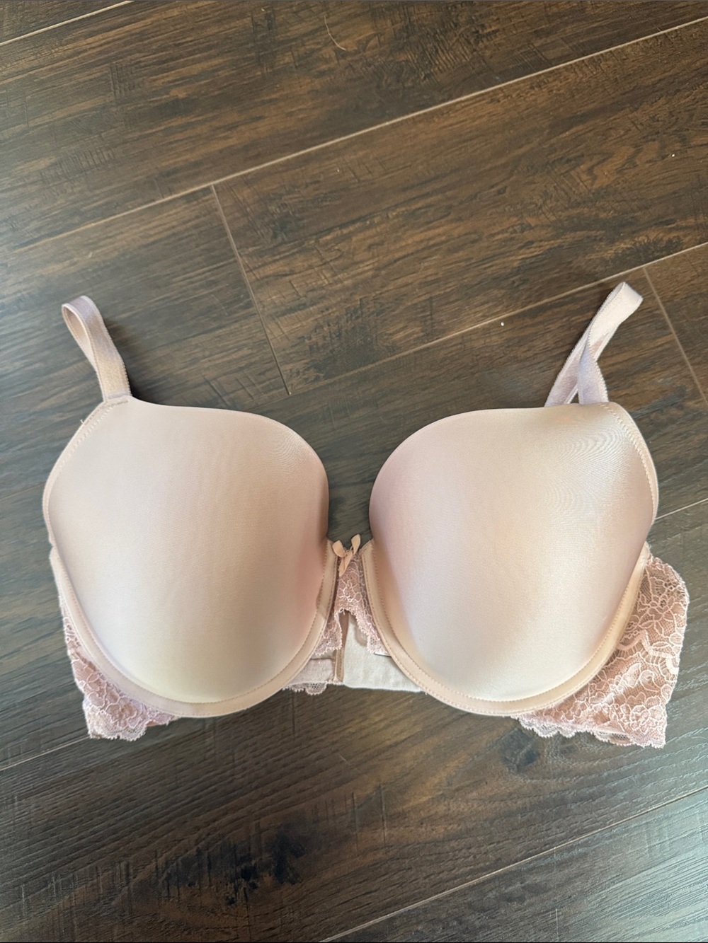 Victoria's Secret Blush Pink Lace-Back Molded T-Shirt Bra
